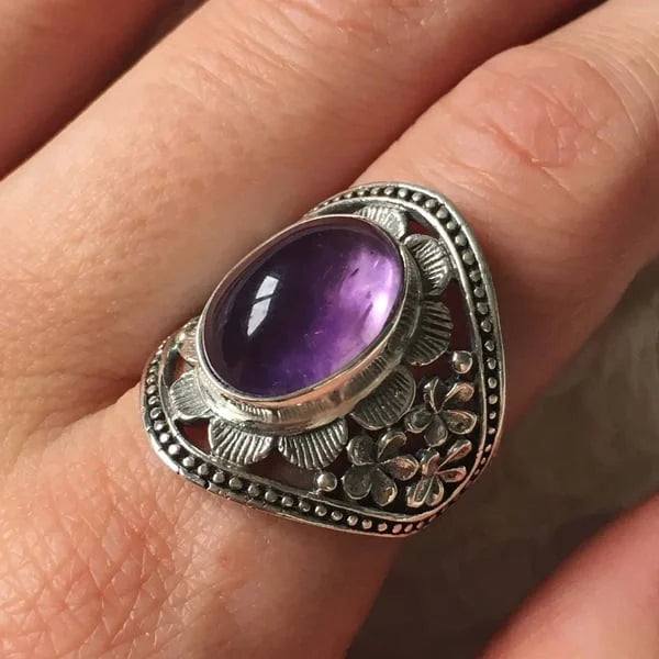 Lila Edelstein Blumen-Eleganz Ring