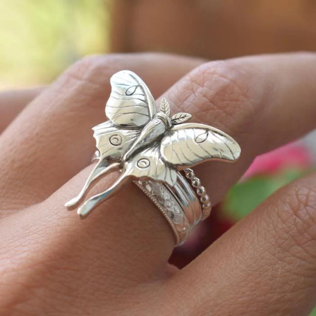 Eleganter Schmetterlingsring