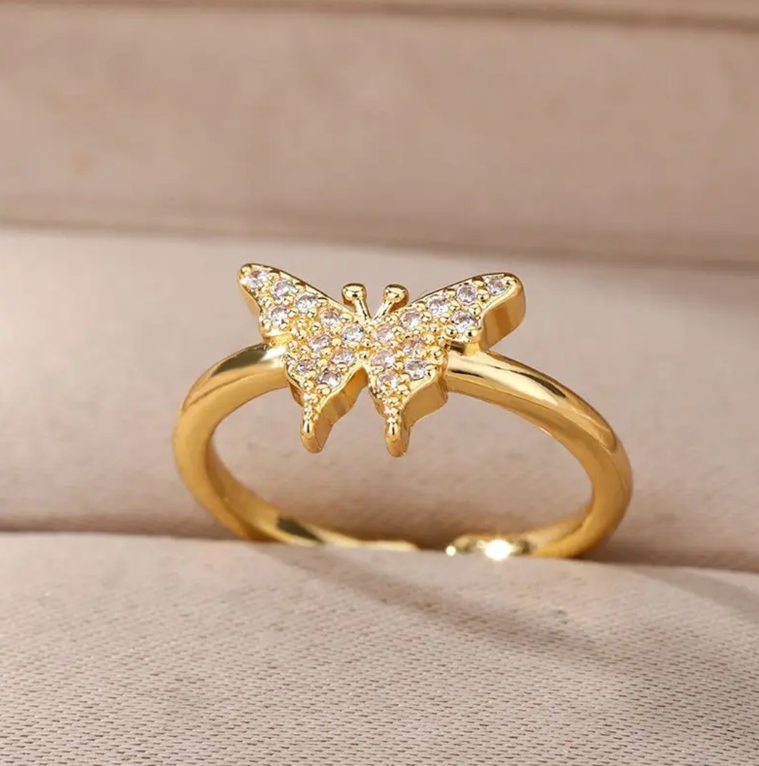 Eleganter verstellbarer Schmetterlingsring mit funkelnden Zirkonia, 18 Karat vergoldet