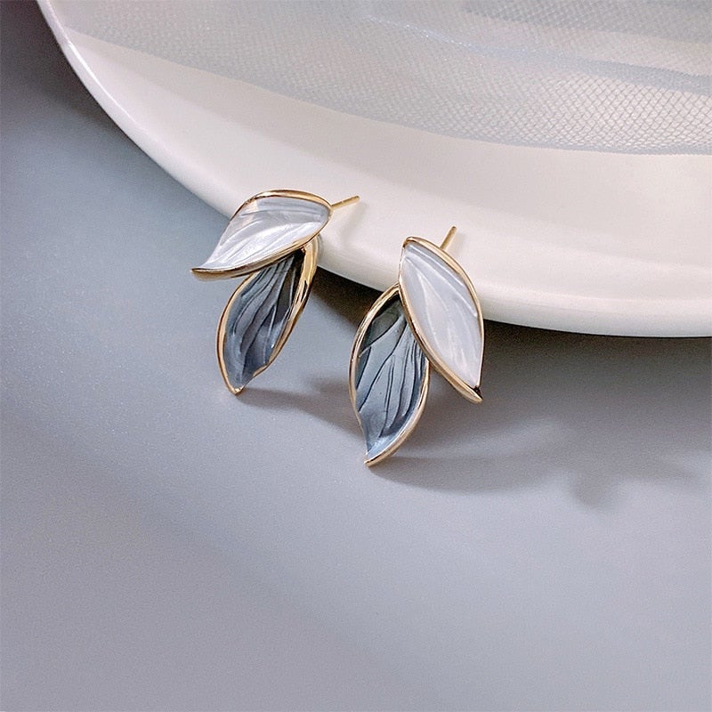 Elegante handgefertigte Emaille-Ohrringe „Glückliche Flügel“