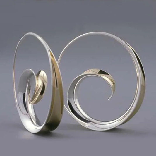 Faszinierende Vintage-Ohrhänger im Spiralen-Wellen-Design