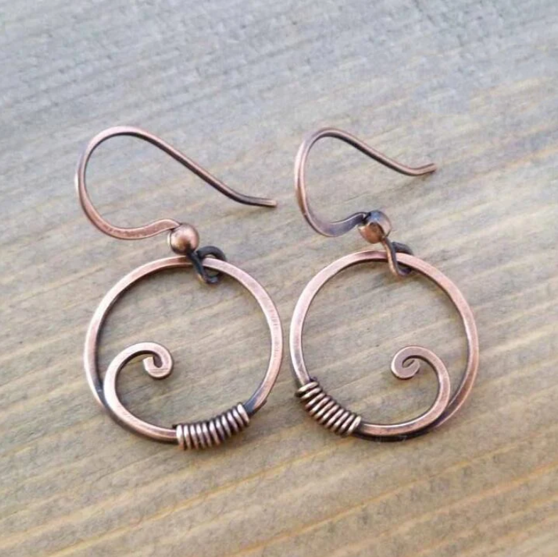 Schicke Vintage Hohle Bronze Ohrringe