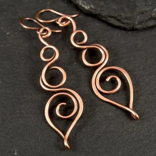 Elegante Vintage Hängende Hohe Ohrringe aus Bronze