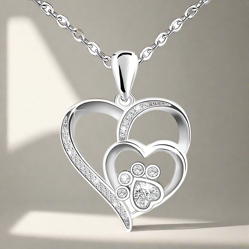 NAYLA – Elegante Pfoten- & Herz-Halskette aus feinem 925er Sterlingsilber mit funkelnden Zirkonia