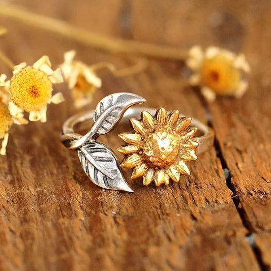 Eleganter, verstellbarer Goldring mit strahlender Sonnenblumen-Optik