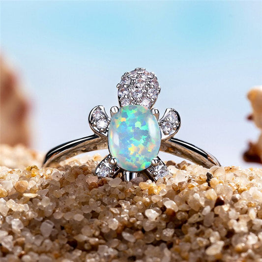 Eleganter verstellbarer Ring aus 925er Silber mit funkelndem Opal im entzückenden Schildkröten-Design
