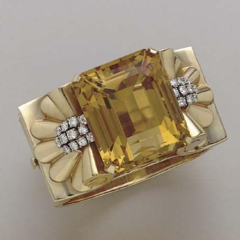 Eleganter Vintage Goldring mit warmen Kristallakzenten