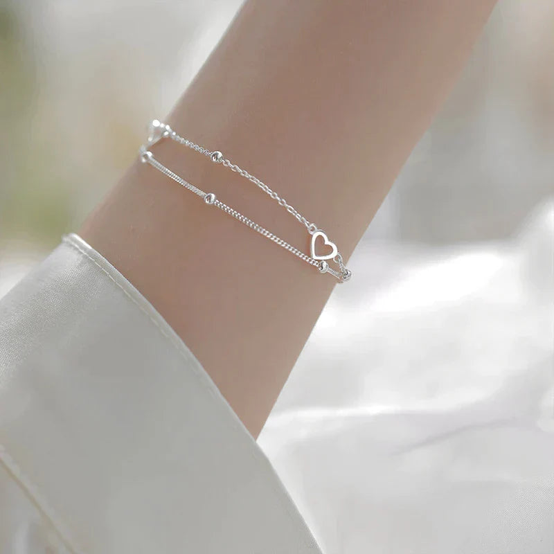 Elegantes verstellbares Herzarmband aus hochwertigem Silber