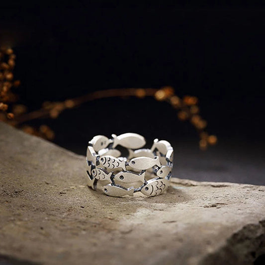 Eleganter Silberner Fischring