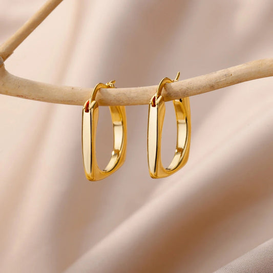 Wunderschöne Goldohrringe für einen Hauch von Eleganz