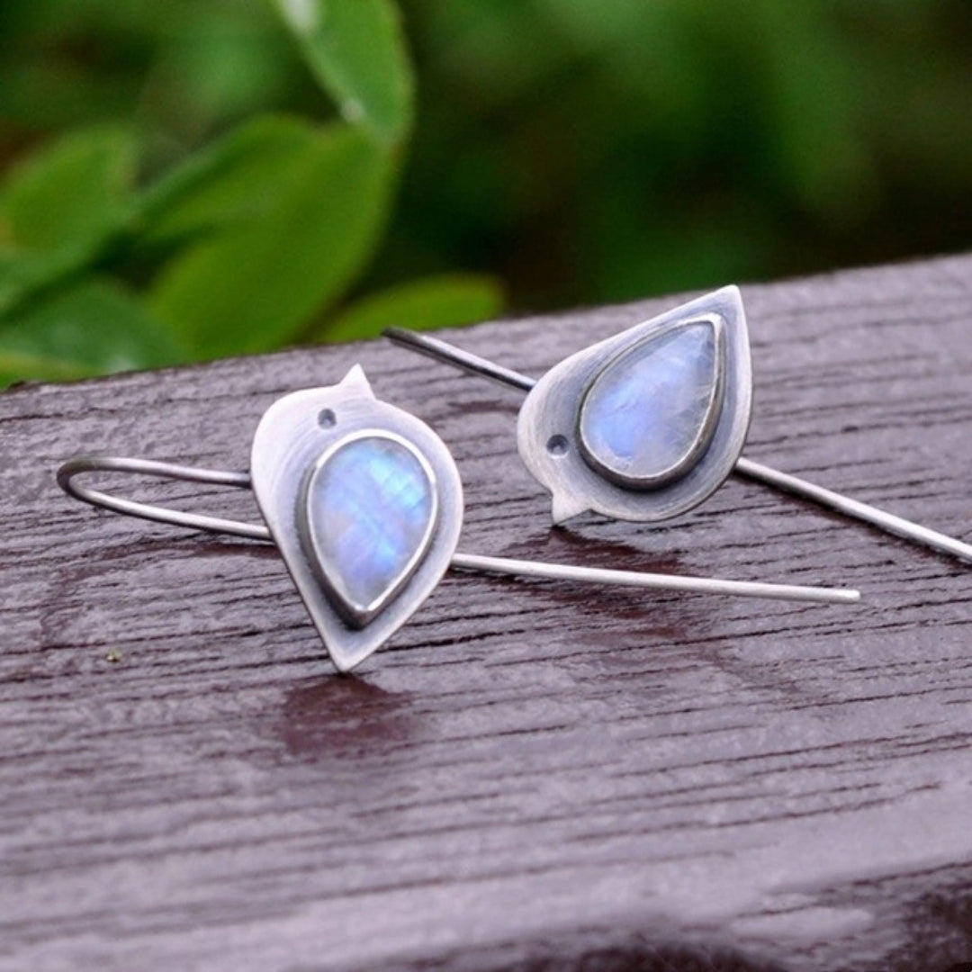 Elegante Vintage-Naturstein-Ohrringe mit Vogelmotiv