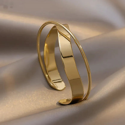 Elegantes Goldarmband im klassischen Design