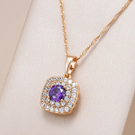 Schimmernde lila Halskette mit goldenen Akzenten – Eleganz trifft Stil!