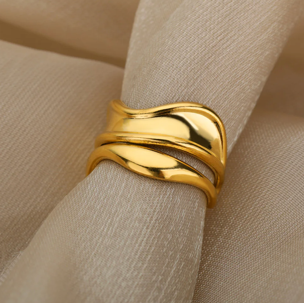 Prächtiger kaiserlicher Ring aus 18 Karat Vergoldung