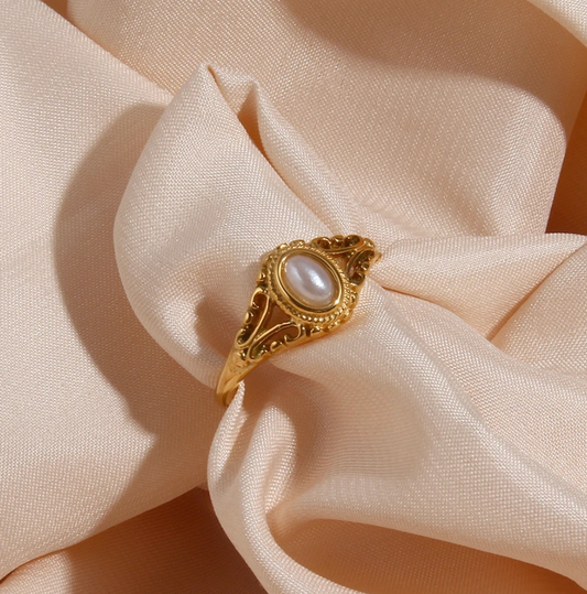 Eleganter 18 Karat vergoldeter Ring mit einer exquisiten Luxusperle