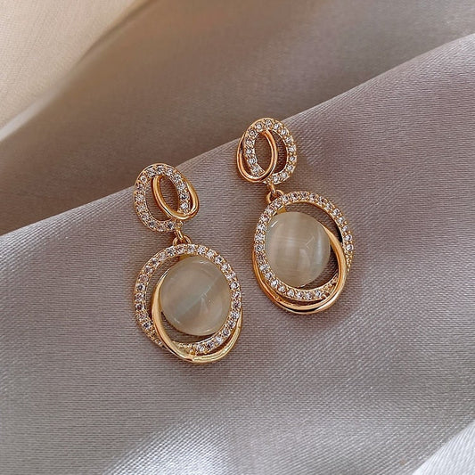 Elegante Ohrringe im charmanten französischen Stil
