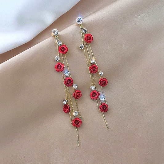 Elegante Rosen-Kaskaden-Ohrringe für zeitlosen Glamour
