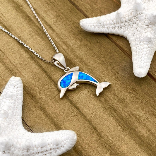 Verführerische Delfin-Halskette aus funkelndem Opal und edlem Silber