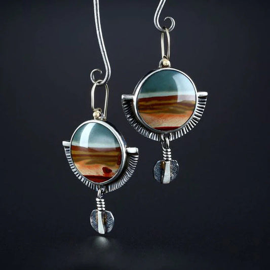 Stilvolle Ethno-Ohrringe für einen kreativen Look