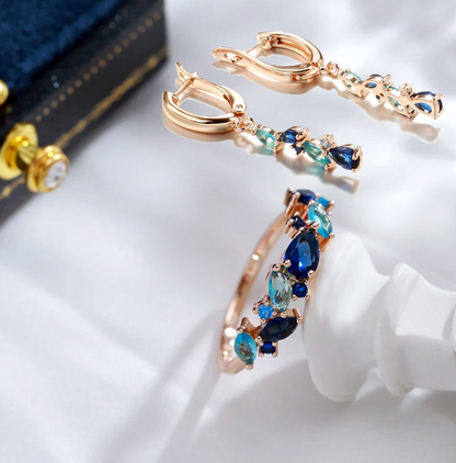 Elegantes Set aus Meerestränen in edlem 18 Karat Roségoldoxid-Design