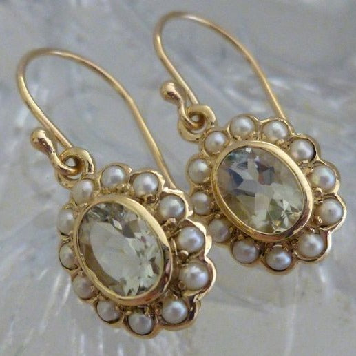 Elegante Boho-Ohrringe mit funkelnden Perlen und Kristallen