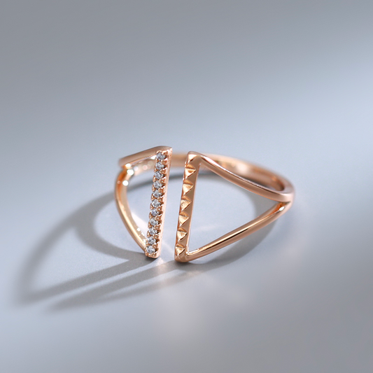 Eleganter offener Zirkonia-Ring für zeitlosen Glamour