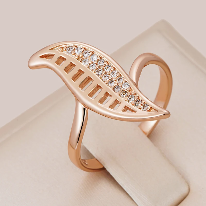 Strahlender Blattgold-Ring für einen Hauch von Eleganz