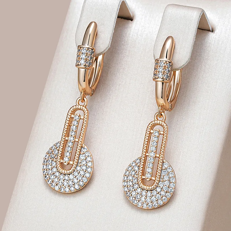 Strahlende, elegante Ohrringe für einen Hauch von Glamour