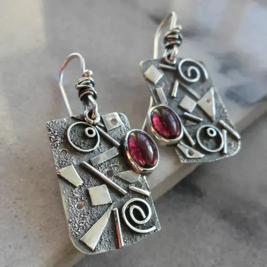 Fesselnde Vintage-Ohrringe in leuchtendem Rot im eleganten Rechteckdesign