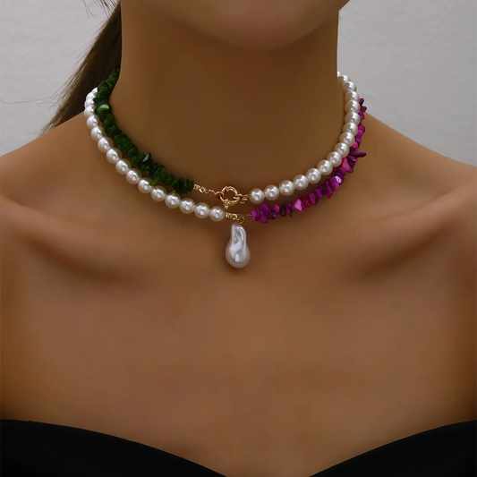 Stylische, farbenfrohe Barock-Perlenkette für einen eleganten Look