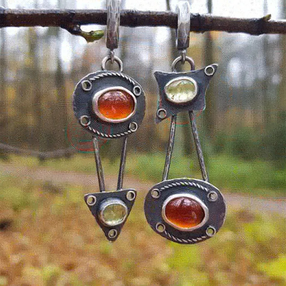 Vintage-Kristall-Ohrringe im mechanischen Design