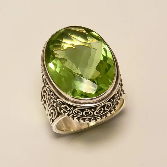 Eleganter Vintage Oliven-Kristallring