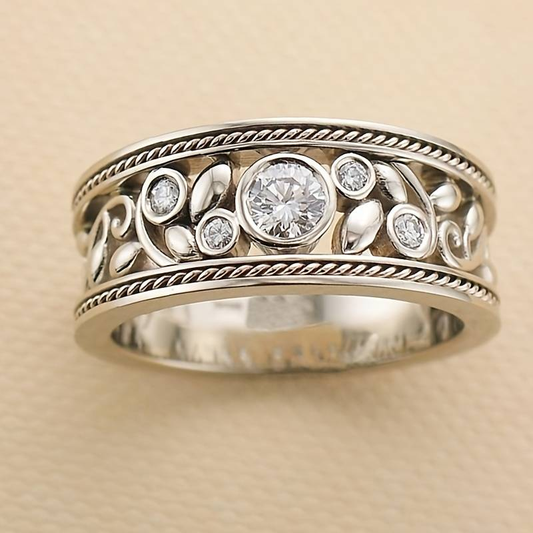 Schicker Vintage Silberring mit funkelnden Zirkoniasteinen