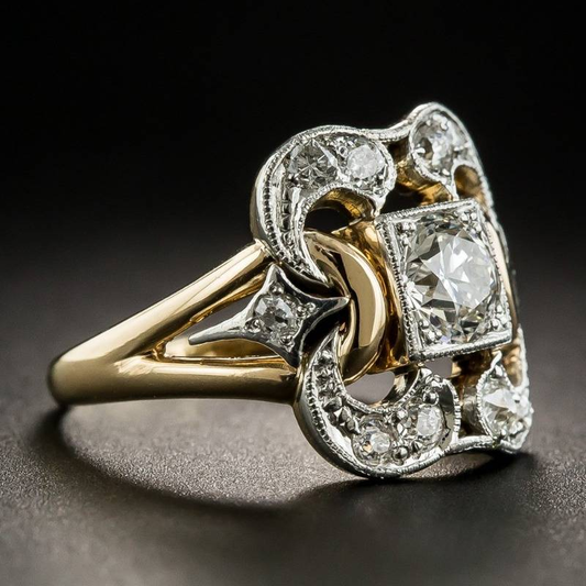 Eleganter Vintage Goldring mit funkelnden Zirkonia-Akzenten