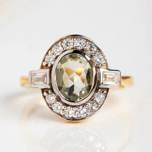 Charmanter Vintage Kristall Grüner Ring