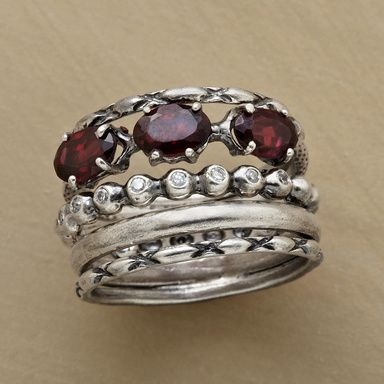Vintage-Silber Mehrschichtring mit rotem Akzent